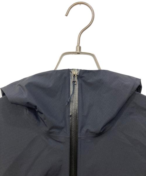 ARC'TERYX（アークテリクス）ARC'TERYX (アークテリクス) BEAMS (ビームス) 別注ベータSLジャケット ネイビー サイズ:Sの古着・服飾アイテム