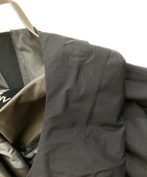 ARC'TERYX（アークテリクス）ARC'TERYX (アークテリクス) BEAMS (ビームス) 別注ベータSLジャケット ネイビー サイズ:Sの古着・服飾アイテム