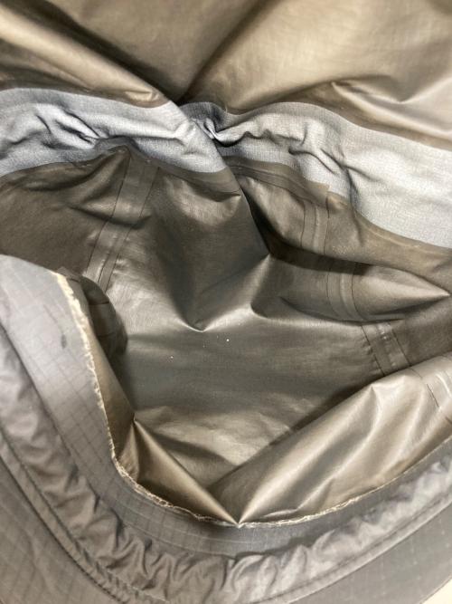 ARC'TERYX（アークテリクス）ARC'TERYX (アークテリクス) BEAMS (ビームス) 別注ベータSLジャケット ネイビー サイズ:Sの古着・服飾アイテム