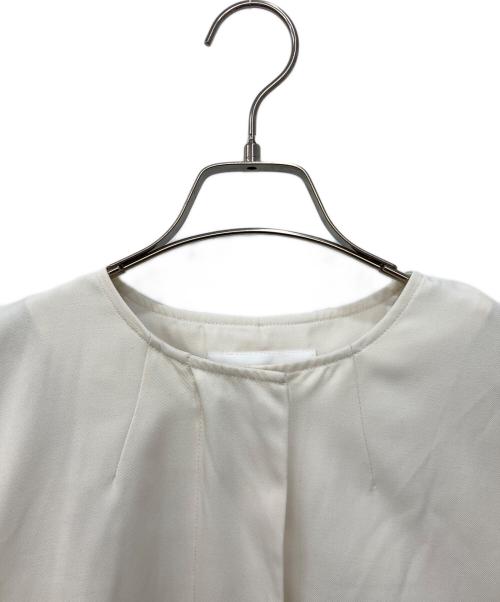 CADUNE（カデュネ）CADUNE (カデュネ) ノーカラー ハーフスリーブ ジャケット アイボリー サイズ:38の古着・服飾アイテム