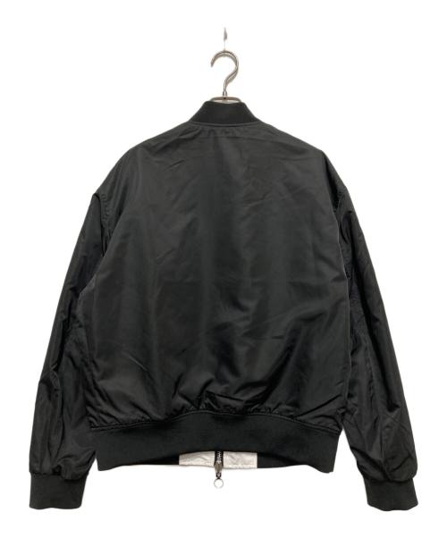 ARMANI EXCHANGE（アルマーニ エクスチェンジ）ARMANI EXCHANGE (アルマーニ エクスチェンジ) リバーシブルジャケット ブラック×ホワイト サイズ:Sの古着・服飾アイテム