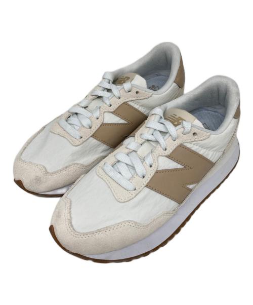 NEW BALANCE（ニューバランス）NEW BALANCE (ニューバランス) ローカットスニーカー ベージュ サイズ:23㎝の古着・服飾アイテム