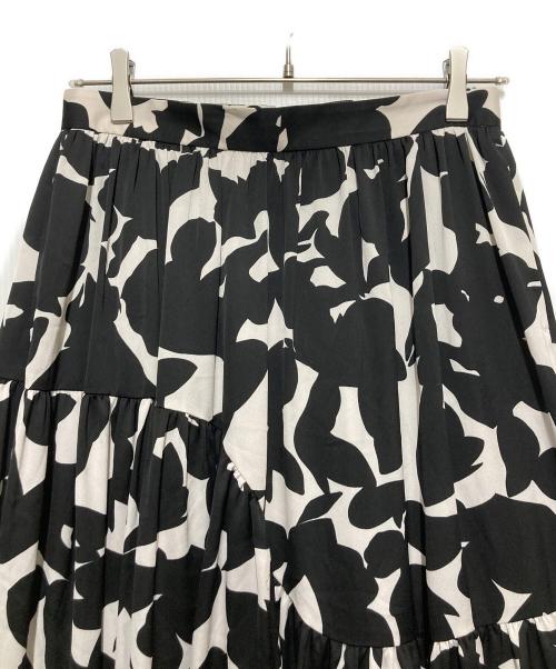 UNITED ARROWS TOKYO（ユナイテッドアローズトウキョウ）UNITED ARROWS TOKYO (ユナイテッドアローズトウキョウ) サテン プリント スカート ブラック サイズ:Lの古着・服飾アイテム