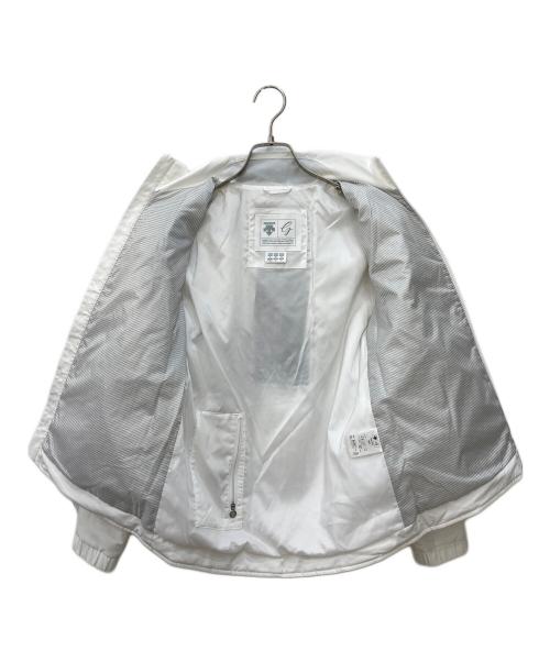DECENT（デサント）DECENT (デサント) モバイルサーモ 中わたジャケット ホワイト サイズ:Mの古着・服飾アイテム