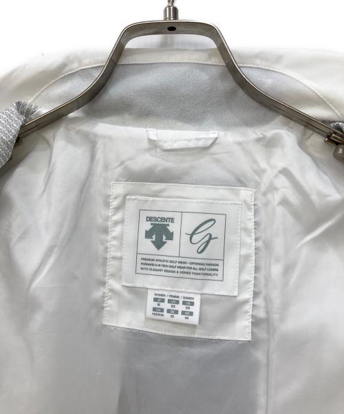 DECENT（デサント）DECENT (デサント) モバイルサーモ 中わたジャケット ホワイト サイズ:Mの古着・服飾アイテム