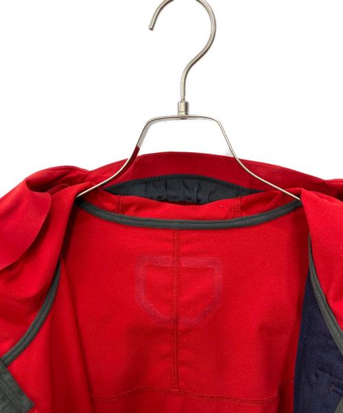 Patagonia（パタゴニア）Patagonia (パタゴニア) LEVITATION HOODY レッド サイズ:不明の古着・服飾アイテム