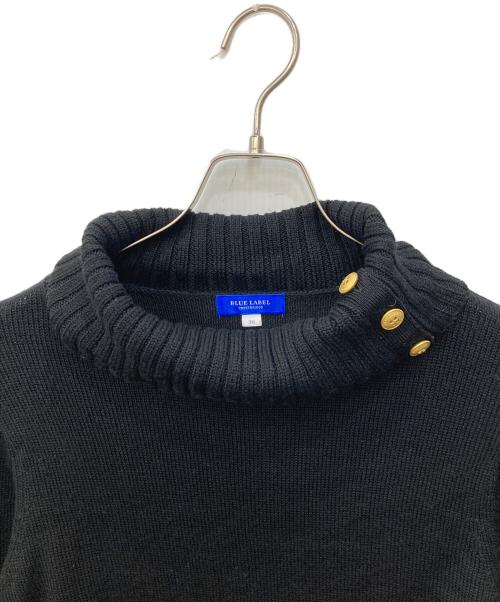BLUE LABEL CRESTBRIDGE（ブルーレーベルクレストブリッジ）BLUE LABEL CRESTBRIDGE (ブルーレーベルクレストブリッジ) タートルネックボタンニット ブラック サイズ:SIZE 38の古着・服飾アイテム