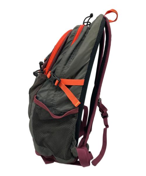 Columbia（コロンビア）Columbia (コロンビア) バックパック グレーの古着・服飾アイテム