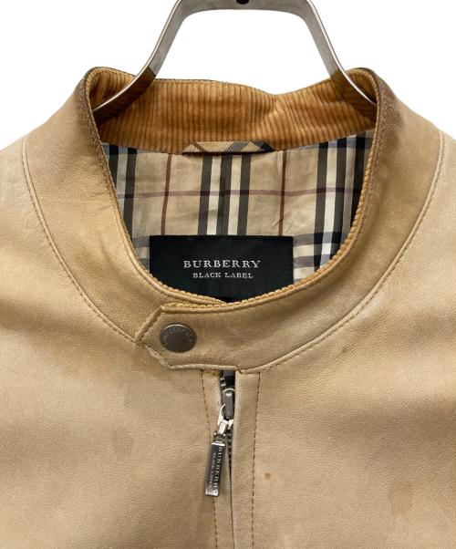 BURBERRY BLACK LABEL（バーバリーブラックレーベル）BURBERRY BLACK LABEL (バーバリーブラックレーベル) 裏ノヴァチェックシープスキンシングルライダースジャケット ベージュ サイズ:Lの古着・服飾アイテム