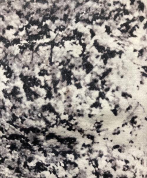 ISSEY MIYAKE（イッセイミヤケ）ISSEY MIYAKE (イッセイミヤケ) ストレッチ総柄カットソー ブラック×ホワイト サイズ:SIZE 3の古着・服飾アイテム