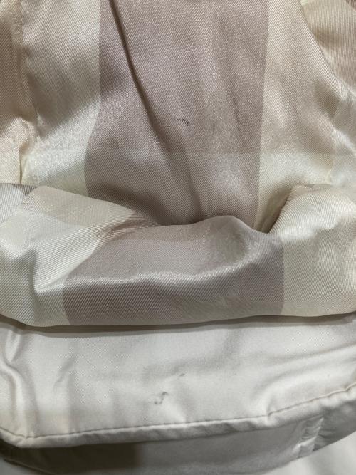 BLUE LABEL CRESTBRIDGE（ブルーレーベルクレストブリッジ）BLUE LABEL CRESTBRIDGE (ブルーレーベルクレストブリッジ) ダウンジャケット アイボリー サイズ:SIZE 38の古着・服飾アイテム