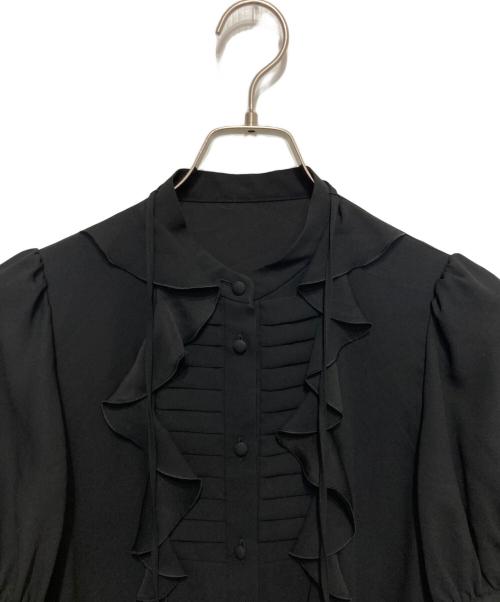 Loulou Willoughby（ルルウィルビー）Loulou Willoughby (ルルウィルビー) フロントタックラッフル半袖ブラウス ブラック サイズ:SIZE2 未使用品の古着・服飾アイテム
