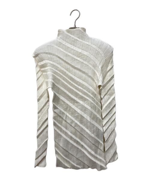 ISSEY MIYAKE（イッセイミヤケ）ISSEY MIYAKE (イッセイミヤケ) プリーツカットソー ホワイト サイズ:Mの古着・服飾アイテム
