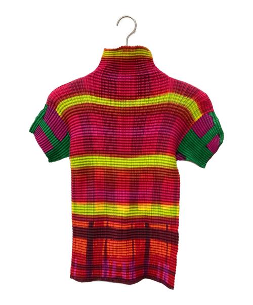 ISSEY MIYAKE（イッセイミヤケ）ISSEY MIYAKE (イッセイミヤケ) ハンソデプリーツカットソー グリーン サイズ:Mの古着・服飾アイテム