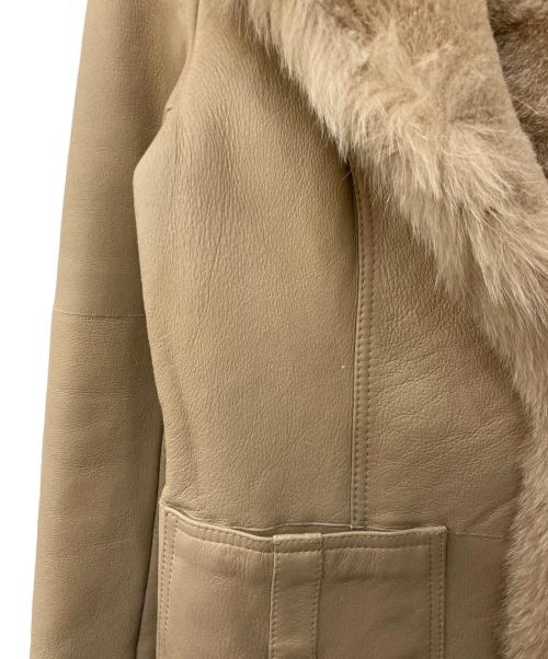 KB FUR（ケービファー）KB FUR (ケービファー) フォックスファーラムハーフコート ベージュ サイズ:MLの古着・服飾アイテム