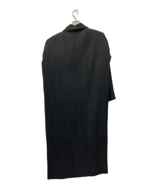 ISSEY MIYAKE（イッセイミヤケ）ISSEY MIYAKE (イッセイミヤケ) プリーツコート ブラック サイズ:Mの古着・服飾アイテム