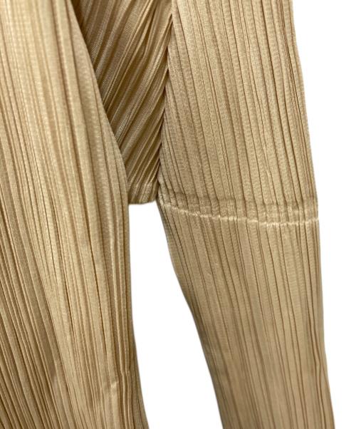 PLEATS PLEASE（プリーツプリーズ）PLEATS PLEASE (プリーツプリーズ) プリーツ加工 ボトルネック カットソー ベージュ サイズ:3の古着・服飾アイテム