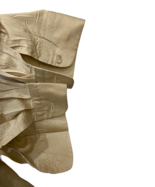 ISSEY MIYAKE（イッセイミヤケ）ISSEY MIYAKE (イッセイミヤケ) シワ加工シャツ ベージュ サイズ:Mの古着・服飾アイテム