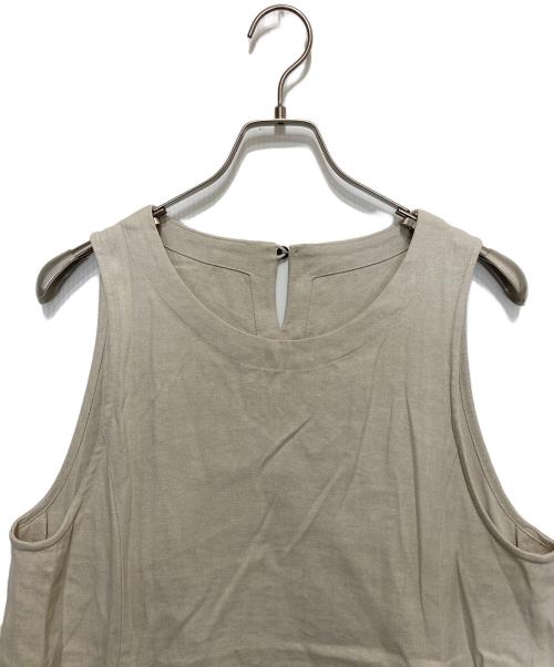 群言堂（グンゲンドウ）群言堂 (グンゲンドウ) 春竜胆 綿麻ヘリンボンジャンパースカート ベージュ サイズ:FREEの古着・服飾アイテム