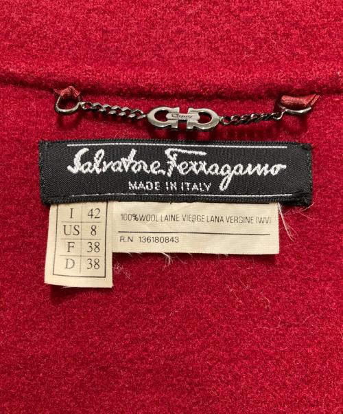 Salvatore Ferragamo（サルヴァトーレ フェラガモ）Salvatore Ferragamo (サルヴァトーレ フェラガモ) リバーコート レッド サイズ:38の古着・服飾アイテム