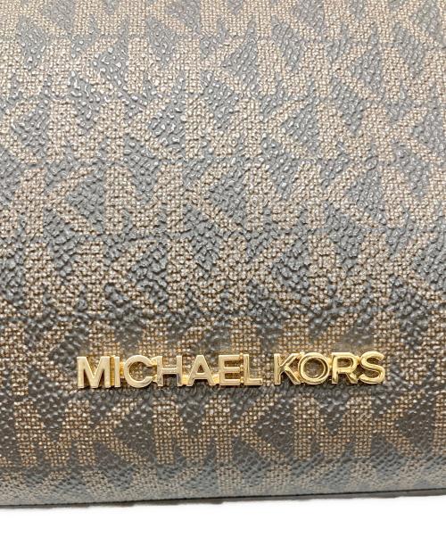 MICHAEL KORS（マイケル・コース）MICHAEL KORS (マイケル・コース) シグネチャー柄エミリアラージサッチェル レッド×ブラウンの古着・服飾アイテム