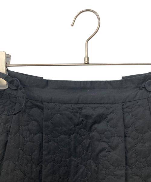 bulle de savon（ビュル デ サボン）bulle de savon (ビュル デ サボン) はなとまるキルティングスカート ブラック サイズ:FREEの古着・服飾アイテム