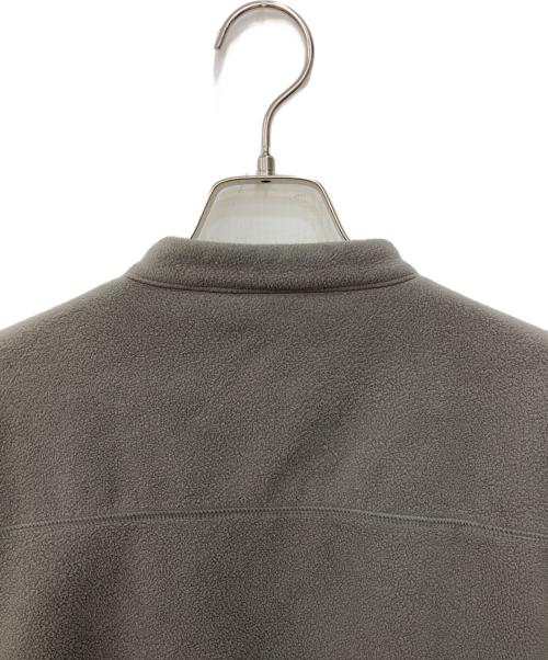 WILD THINGS（ワイルドシングス）WILD THINGS (ワイルドシングス) ポーラテック バンドカラージャケット オリーブ サイズ:Mの古着・服飾アイテム