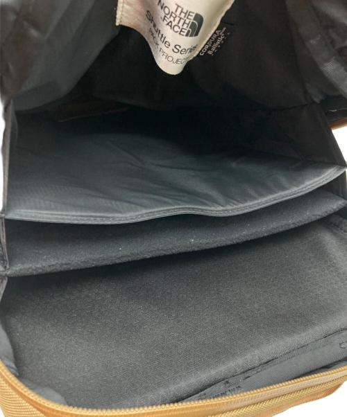 THE NORTH FACE（ザ ノース フェイス）THE NORTH FACE (ザ ノース フェイス) シャトルデイパック ブラウンの古着・服飾アイテム