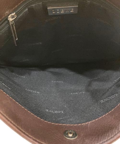 LOEWE（ロエベ）LOEWE (ロエベ) アナグラムレザーショルダーバッグ ブラウンの古着・服飾アイテム