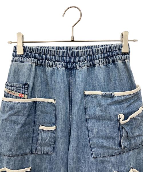 DIESEL（ディーゼル）DIESEL (ディーゼル) マルチポケット ライトウォッシュデニムパンツ インディゴ サイズ:XSの古着・服飾アイテム