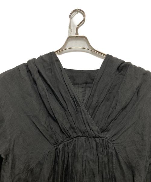 COCUCA（コキュカ）COCUCA (コキュカ) リネンギャザーワンピース グレーの古着・服飾アイテム