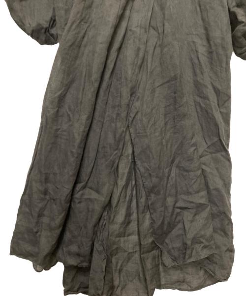 COCUCA（コキュカ）COCUCA (コキュカ) リネンギャザーワンピース グレーの古着・服飾アイテム