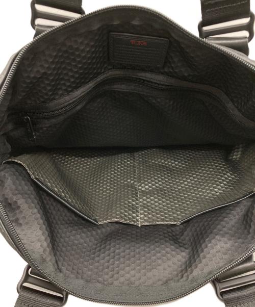TUMI（トゥミ）TUMI (トゥミ) Alpha Bravo Myer Horizontal Slim Crossbody ブラックの古着・服飾アイテム