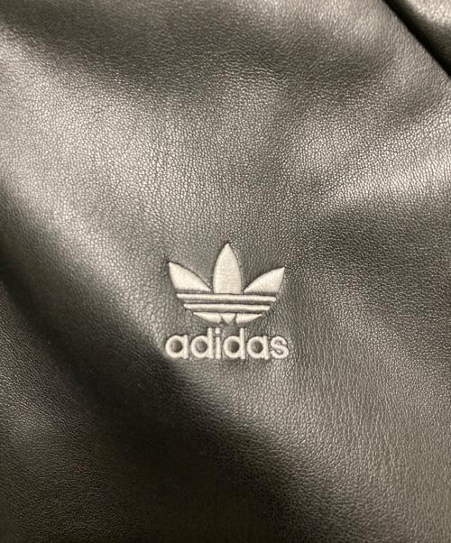 adidas（アディダス）adidas (アディダス) SST プレザー ルーズパデッドジャケット ブラック サイズ:2XLの古着・服飾アイテム