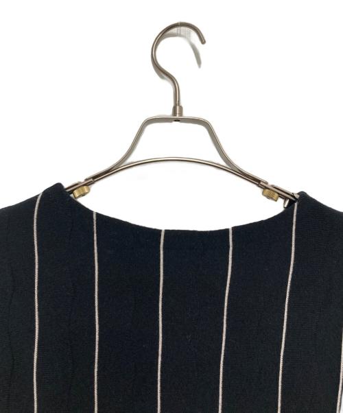 Sybilla（シビラ）Sybilla (シビラ) ウェーブストライプニットワンピース ブラック サイズ:Ⅿ 未使用品の古着・服飾アイテム
