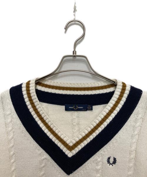 FRED PERRY（フレッドペリー）FRED PERRY (フレッドペリー) TILDEN KNIT DRESS ホワイト サイズ:Mの古着・服飾アイテム