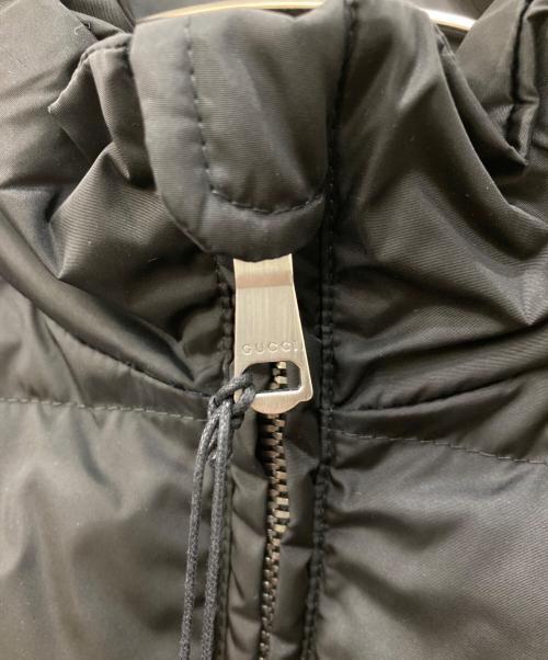 GUCCI（グッチ）GUCCI (グッチ) ロゴワッペンダウンジャケット ブラック サイズ:40の古着・服飾アイテム