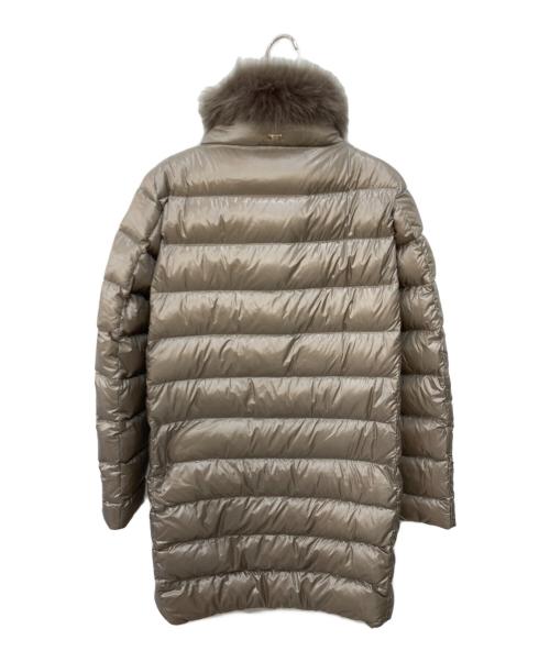 HERNO（ヘルノ）HERNO (ヘルノ) ホワイトフォックスファーダウンコート ベージュ サイズ:42の古着・服飾アイテム