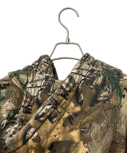stussy（ステューシー）stussy (ステューシー) Realtree Pullover Hoodie ベージュ サイズ:XLの古着・服飾アイテム