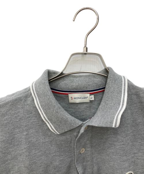 MONCLER（モンクレール）MONCLER (モンクレール) アイコンワッペンポロシャツ グレー サイズ:Ｌの古着・服飾アイテム