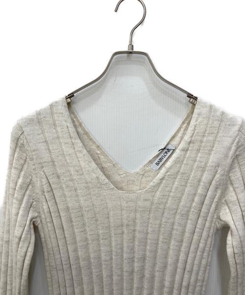 BABYLONE（バビロン）BABYLONE (バビロン) ニットフレアワンピース ベージュ サイズ:Freeの古着・服飾アイテム