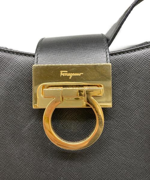 Salvatore Ferragamo（サルヴァトーレ フェラガモ）Salvatore Ferragamo (サルヴァトーレ フェラガモ) ガンチーニワンショルダーバッグ ブラックの古着・服飾アイテム