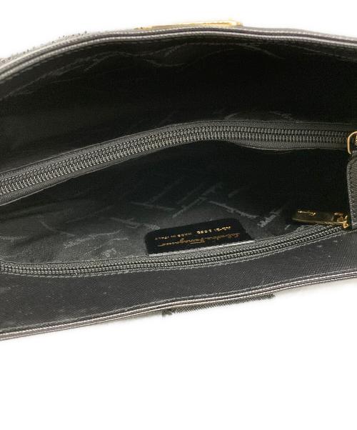 Salvatore Ferragamo（サルヴァトーレ フェラガモ）Salvatore Ferragamo (サルヴァトーレ フェラガモ) ガンチーニワンショルダーバッグ ブラックの古着・服飾アイテム