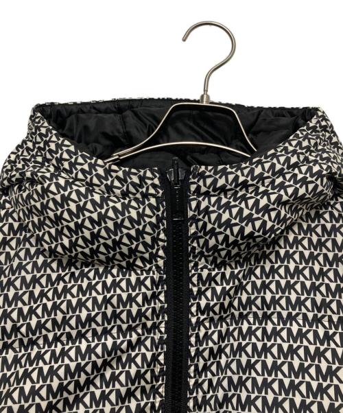 MICHAEL KORS（マイケル・コース）MICHAEL KORS (マイケル・コース) リバーシブルダウンジャケット ホワイト×ブラック サイズ:Sの古着・服飾アイテム