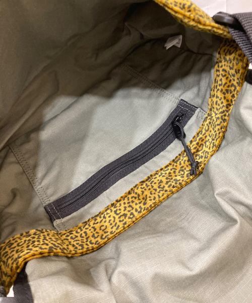 SUPREME（シュプリーム）Supreme (シュプリーム) Velvet Small Messenger Bag ブラウンの古着・服飾アイテム