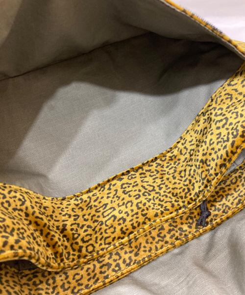 SUPREME（シュプリーム）Supreme (シュプリーム) Velvet Small Messenger Bag ブラウンの古着・服飾アイテム