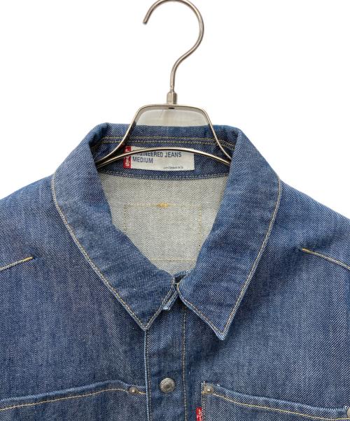 LEVI'S（リーバイス）LEVI'S (リーバイス) 立体裁断デニムジャケット ブルー サイズ:Mの古着・服飾アイテム