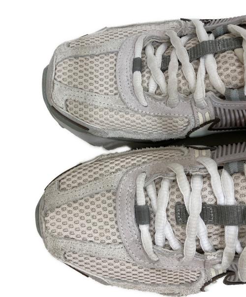 NIKE（ナイキ）NIKE (ナイキ) ZOOM VOMERO 5 SE LT OREWOOD BRN/LT OREWO サイズ:23.5の古着・服飾アイテム