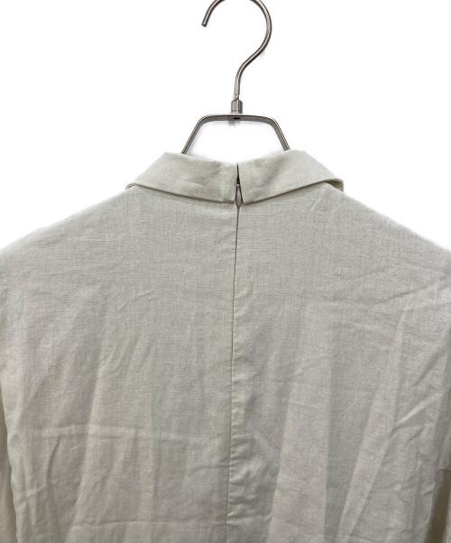 CLANE（クラネ）CLANE (クラネ) V NECK LADY SHIRT ONE PIECE アイボリー サイズ:SIZE 1 未使用品の古着・服飾アイテム