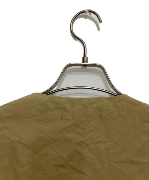 DESCENTE（デサント）DESCENTE (デサント) ノーカラージャケット ベージュ サイズ:Ⅿの古着・服飾アイテム